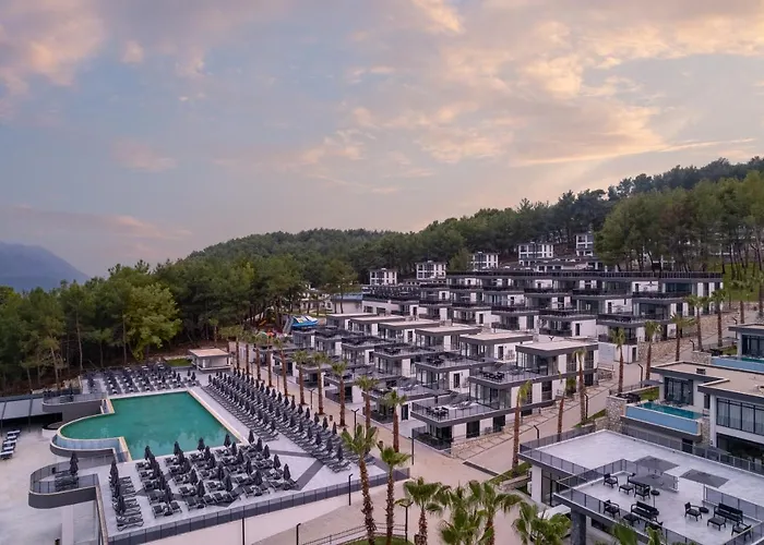 Health Hotel *