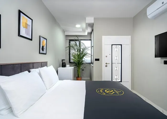 Health Hotel *